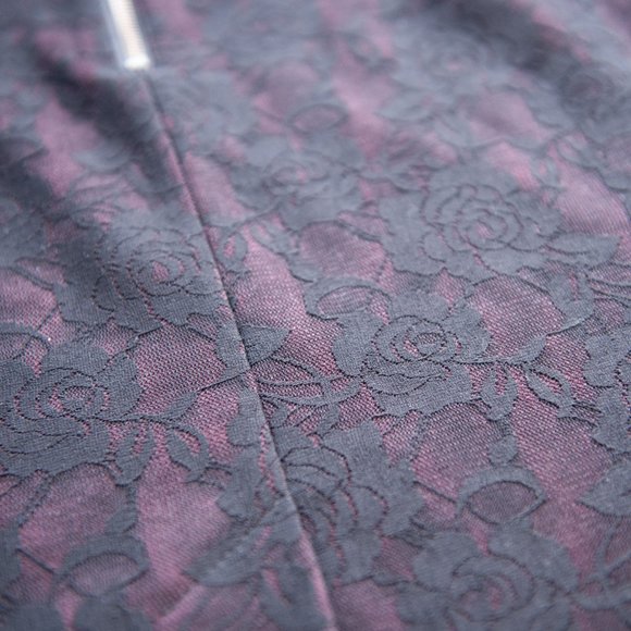 STUDIO POINT | BURGUNDY LACE PENCIL SKIRT - Picture 6 of 6